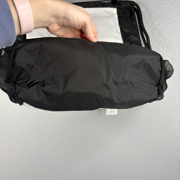 NWT The Day Tripper Cinch Bag - Looptworks x Sensi Graves - Picture 8 of 13